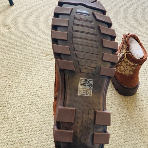 NWT COACH KHAKI SIGNATURE JACQUARD CITYSOLE BOOT main image 7